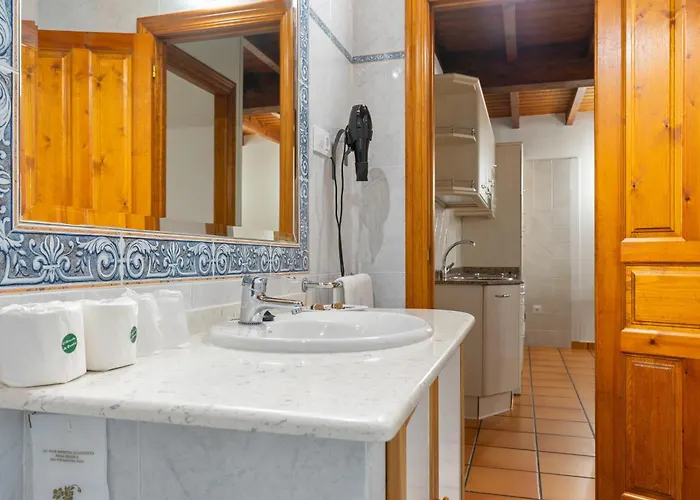 El Rincon De * Bustio